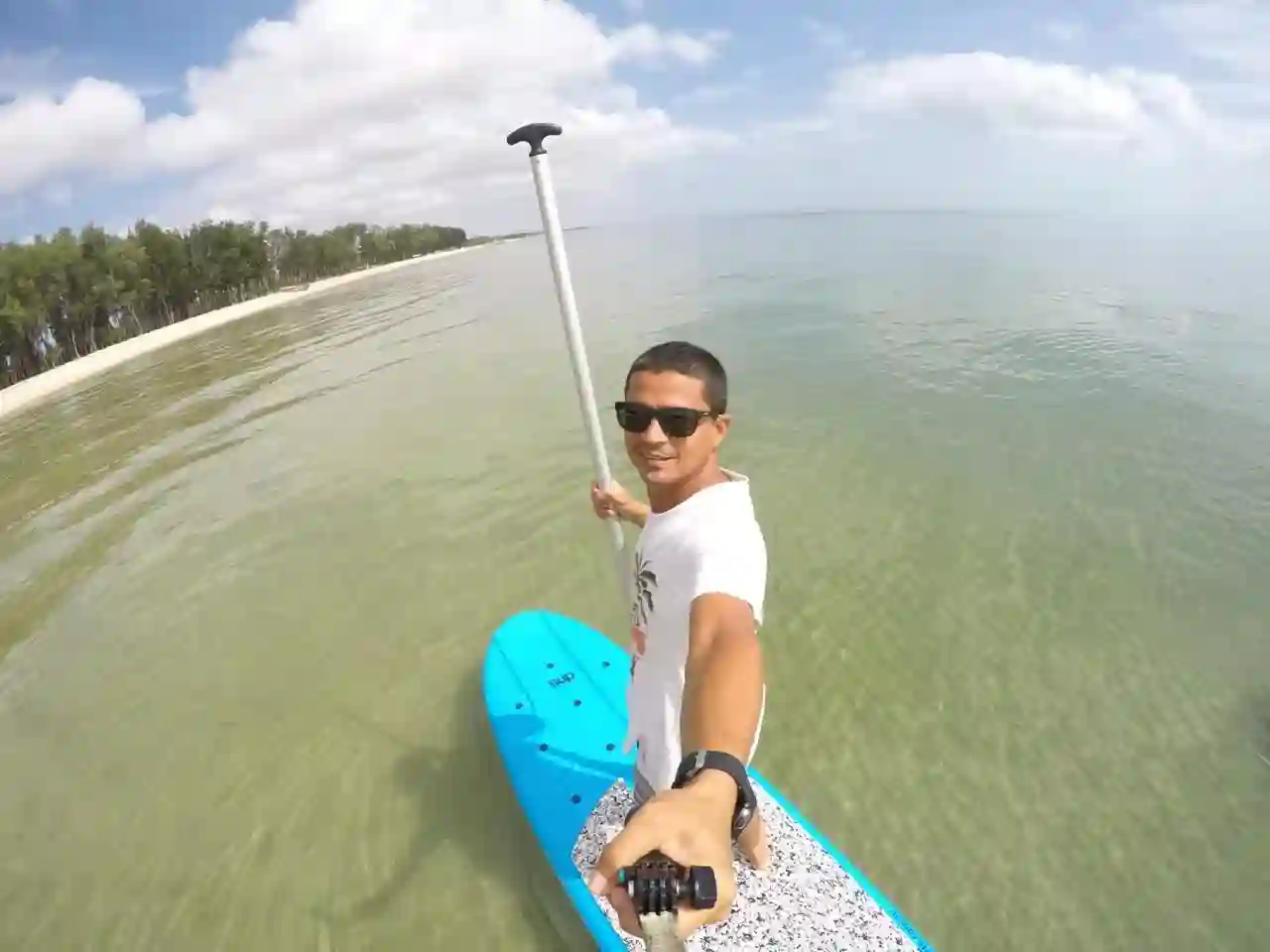 Stand up Paddleboarding Safety Tips
