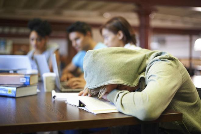 Depressed Student: Symptoms, Causes, Treatment